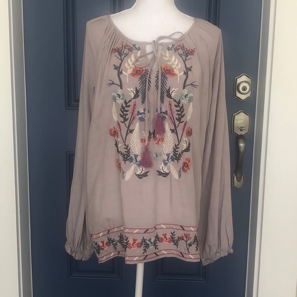 Jodifl Gray Embroidered Boho Peasant Top Large